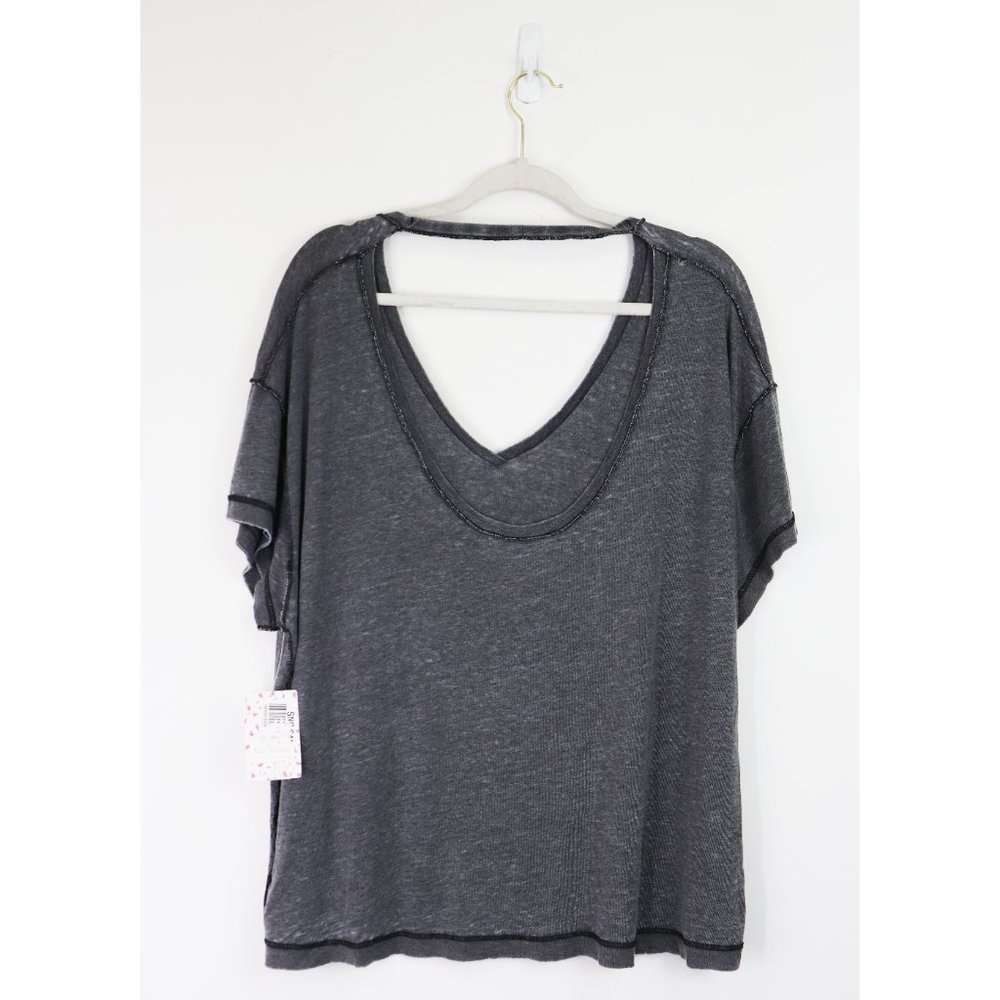 NWT Free People All Mine Oversize Cut-Out V Neck Tee T-Shirt Washed Black Large - Picture 6 of 8